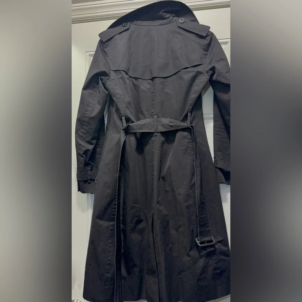 Burberry Irene Black Double-Breasted Trench Coat - Picture 7 of 16